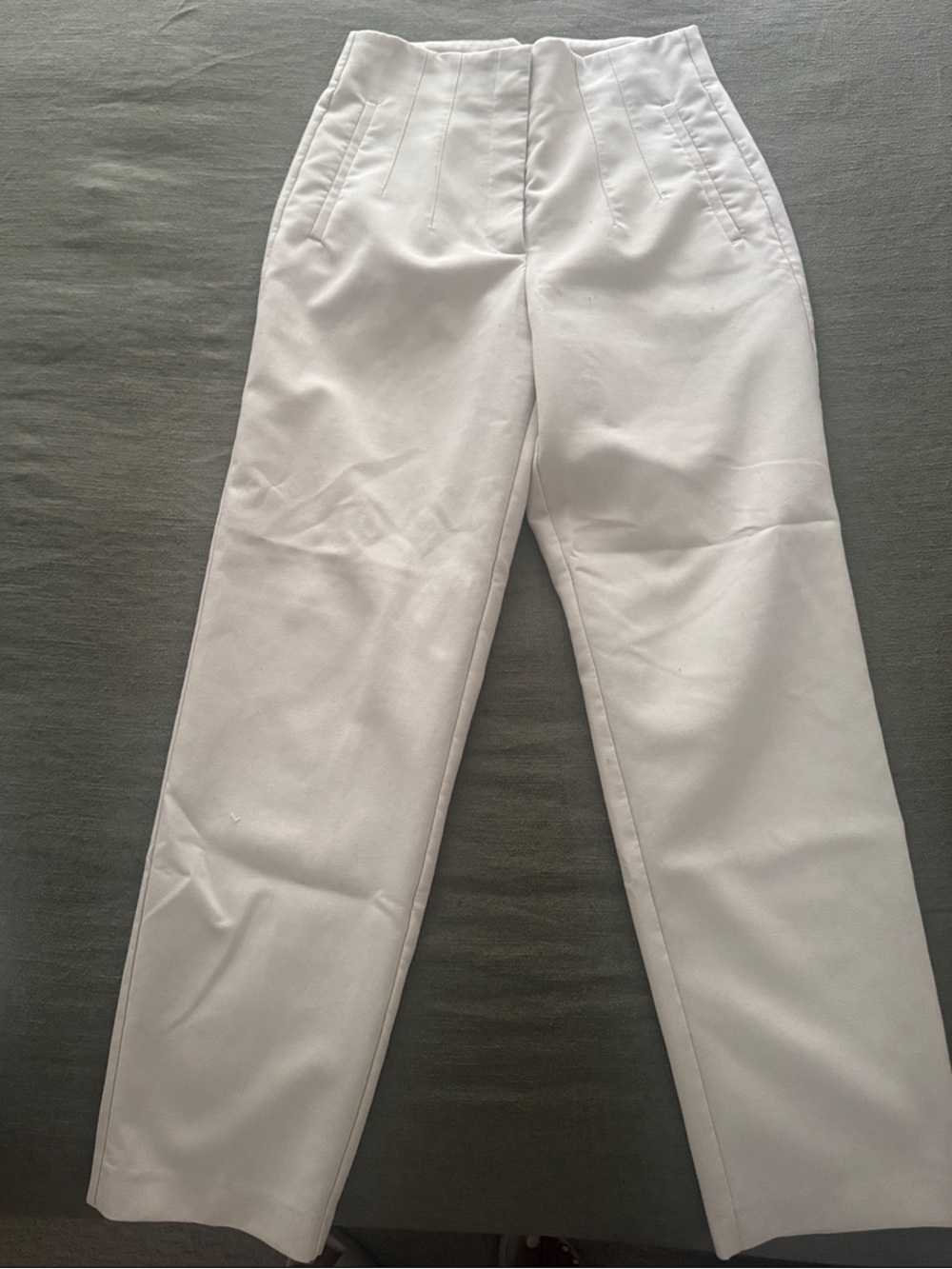 Zara White High-Waist Pleated Ankle Pants